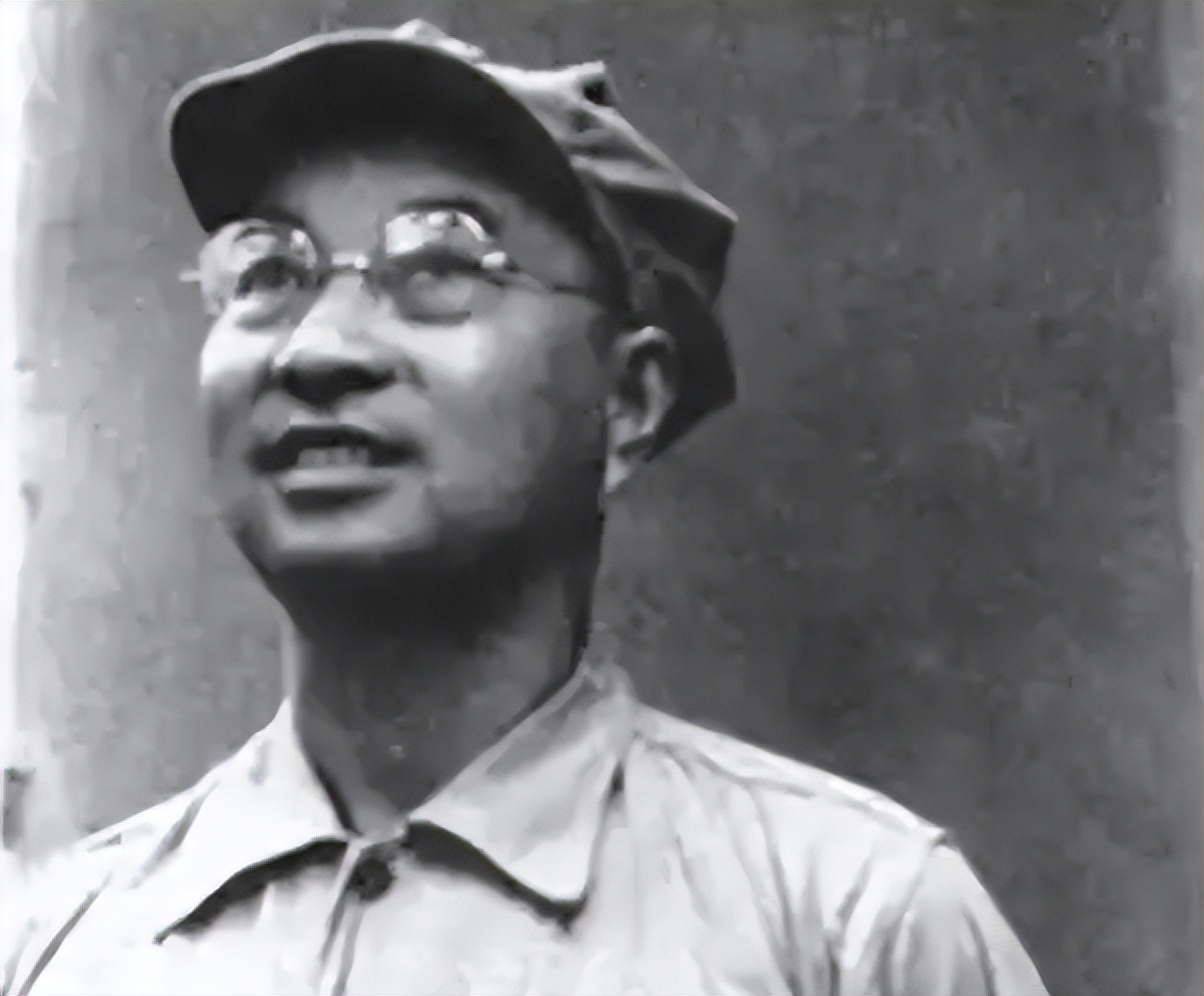 蒋介石的炒股经历，数次被“割韭菜”负债累累，最终如何还上的？