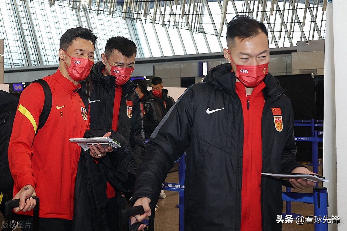 爆李霄鹏帅位生变，中国足球动荡继续