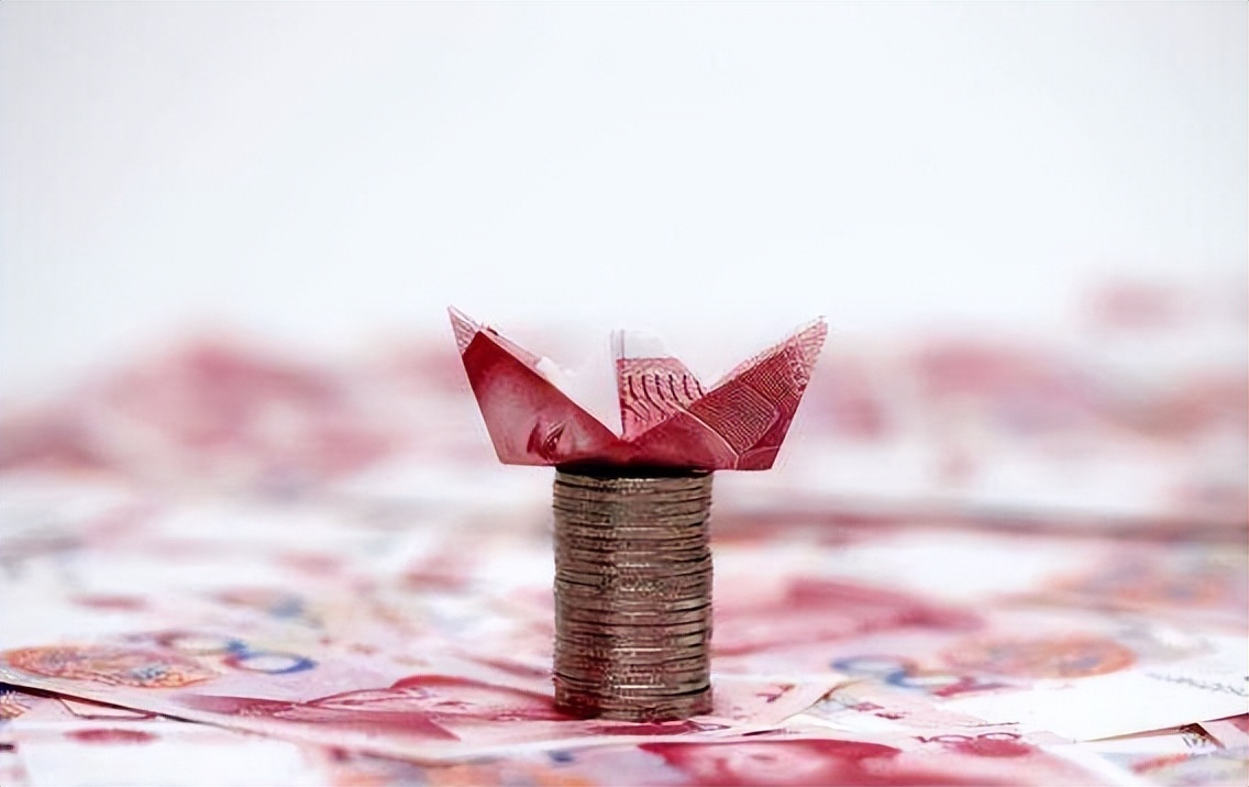 借钱不还定性诈骗怎么判刑,借钱不还构成诈骗罪后利息怎么算