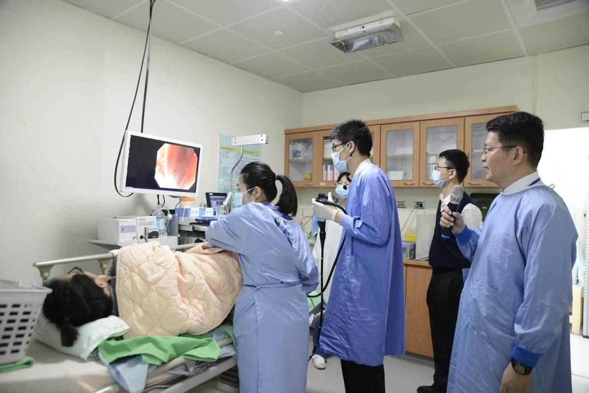 有男医生给女性做肠镜吗,做肠镜难为情吗