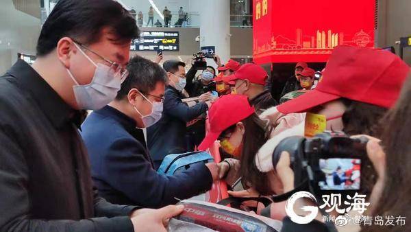 首趟定西务工专列抵青岛,甘肃定西专列返岗