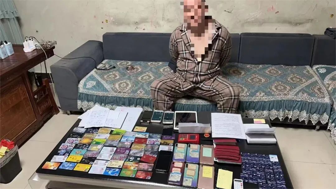 9人全部落网引流窝点被捣毁,警方重拳出击捣毁黑窝点5人被抓