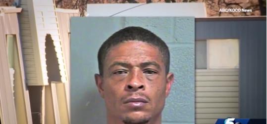 男子被绑架嘴上绑绷带囚禁,美国男子绑架十岁女孩