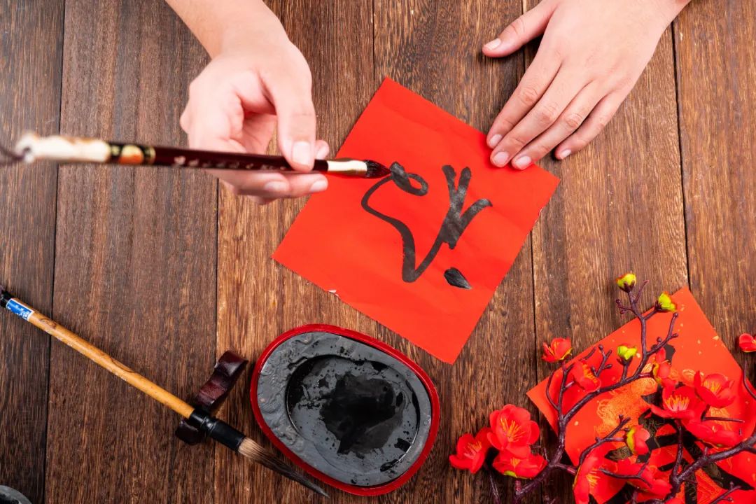 关于新年的诗词大全,古人关于新年的诗词是怎样的