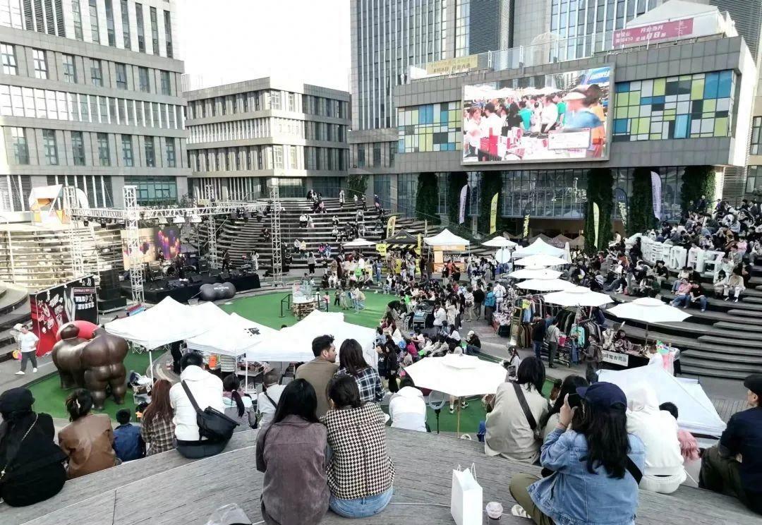 瞬间点燃,瞬间点燃每个人心里的理想