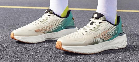 国产减震舒适性最好的品牌跑鞋,分享一下618最值得入的国产跑鞋