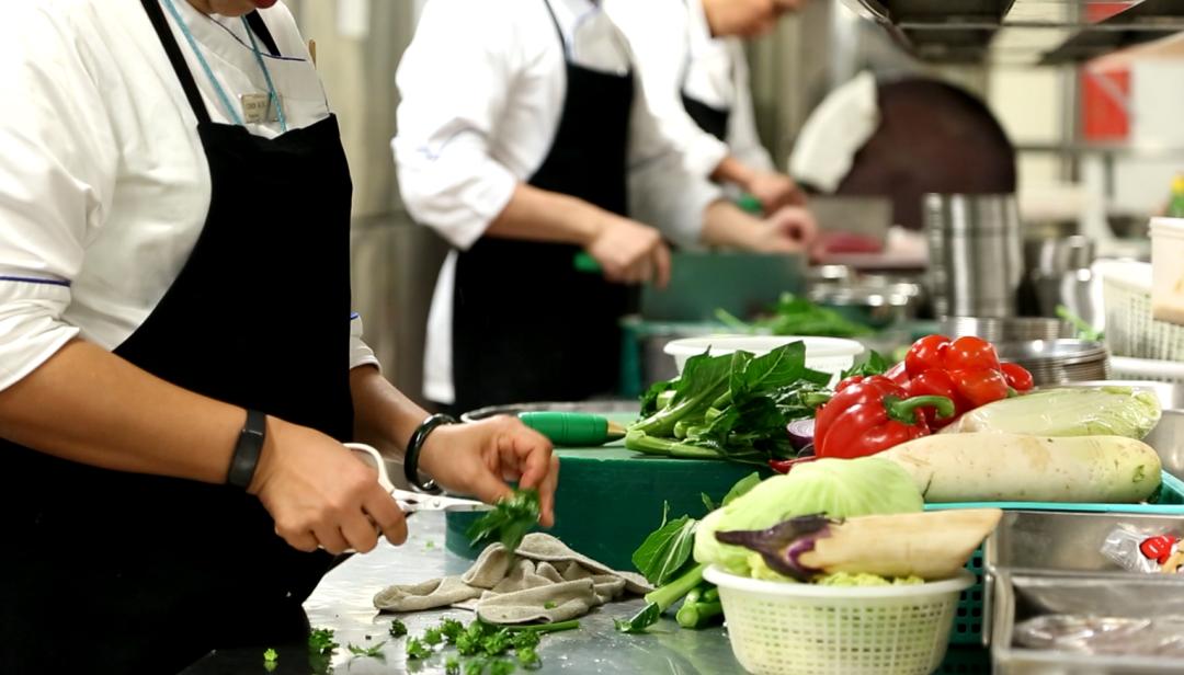 厨师抗疫期间的感悟,新冠疫情厨师坚守岗位感想