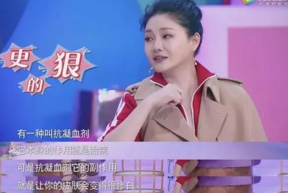 喝利尿剂，洗肠瘦小腹，整骨十次，女明星为了变美简直不要太狠