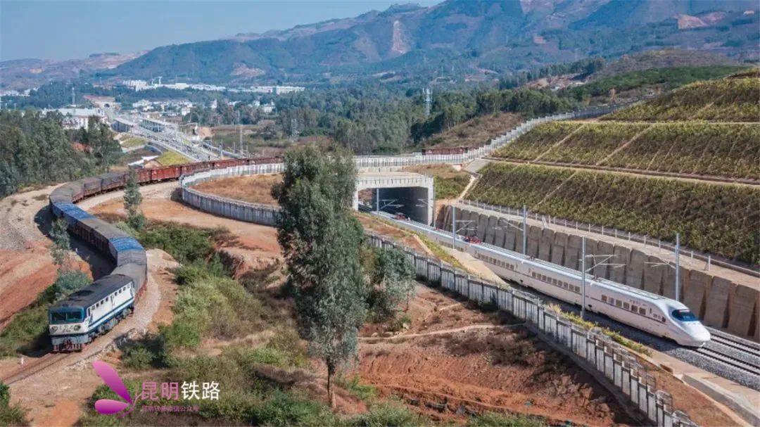 我要去红河,上车去