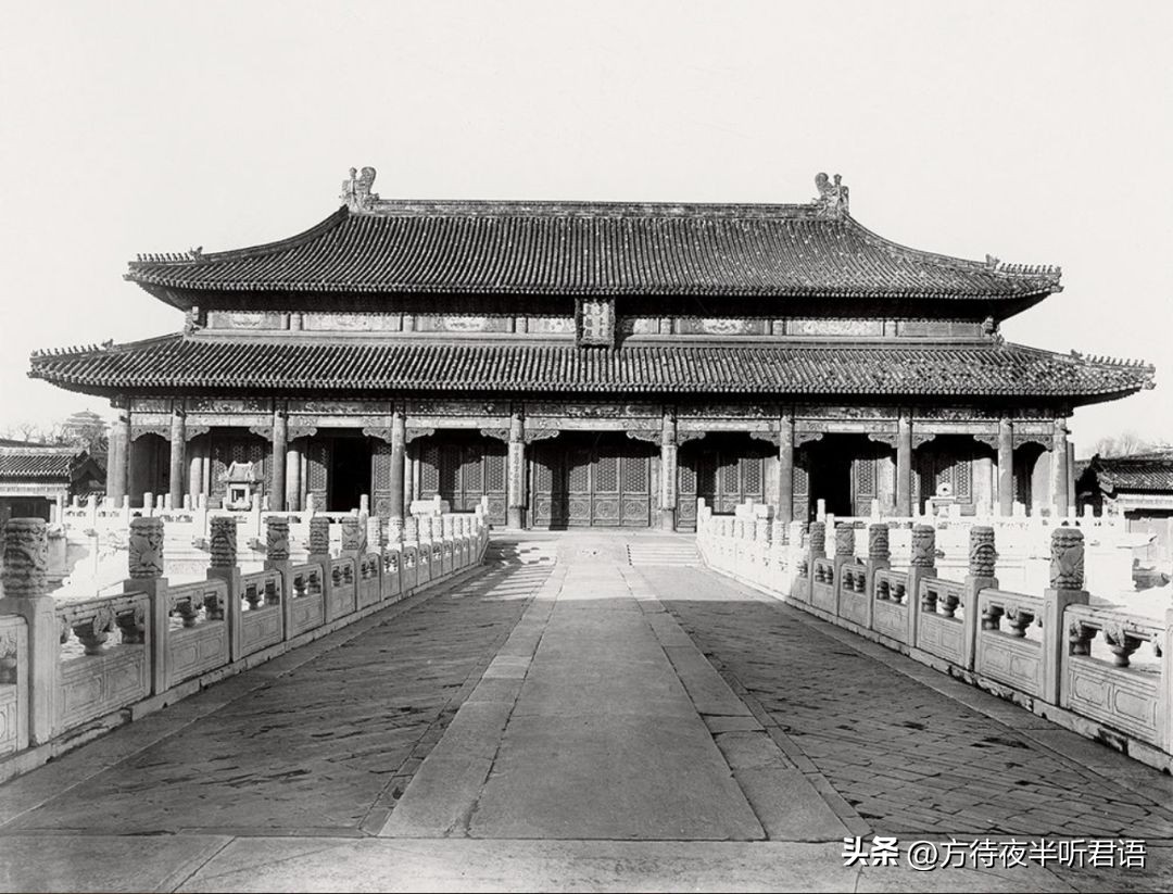 老照片90年代的故宫 (故宫老照片光影百年)