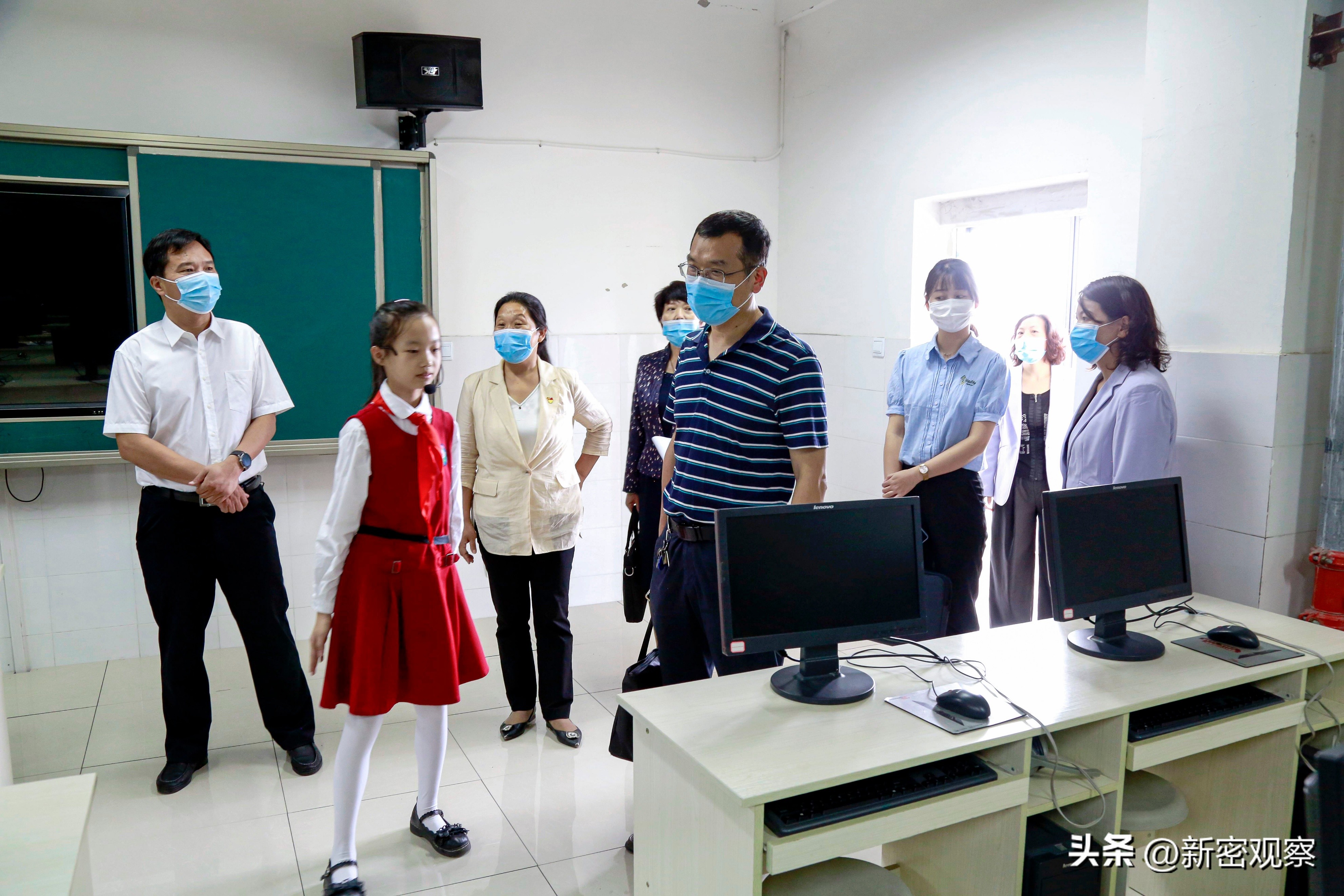 新密市金凤路小学全景,2018年新密市金凤路小学