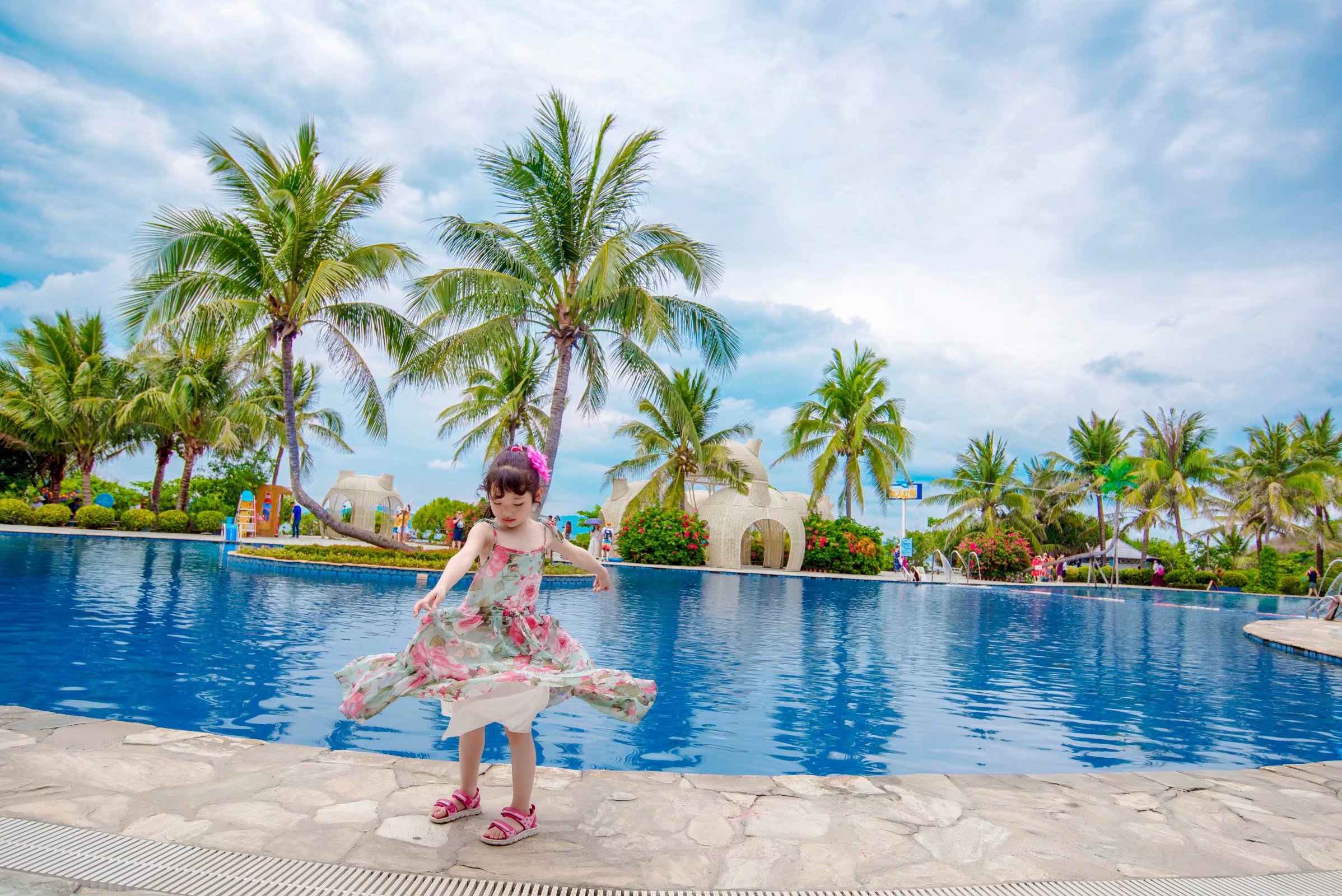 泰国三亚旅游对比,三亚和泰国旅游选择哪里