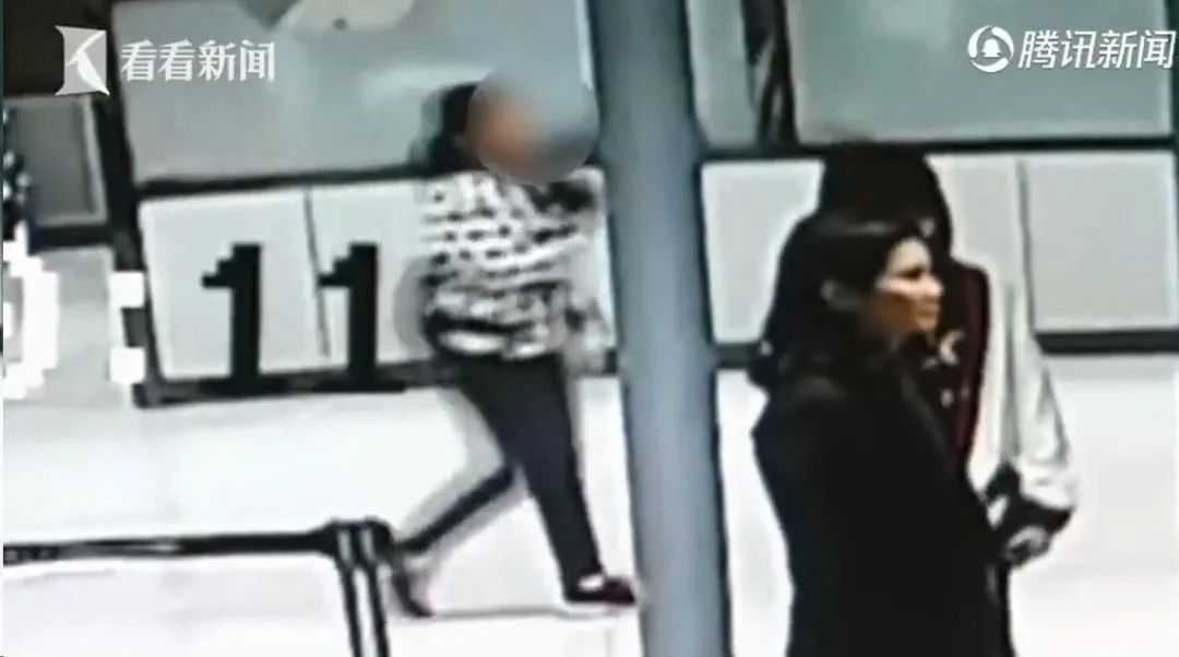 偷偷携带血样去香港，这些人要干什么？