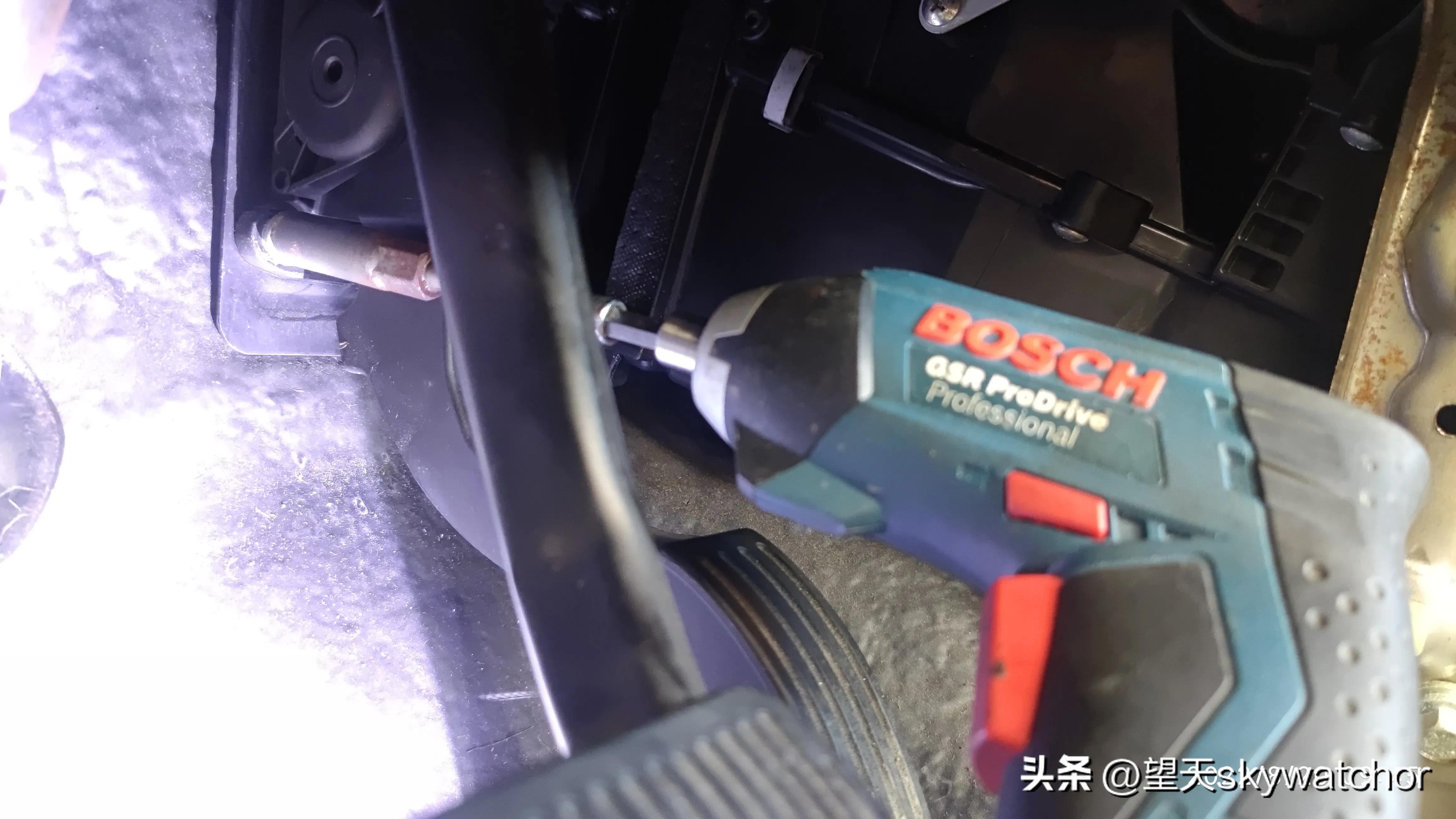 07福克斯鼓风机调速电阻,07款福克斯鼓风机电阻经常烧坏