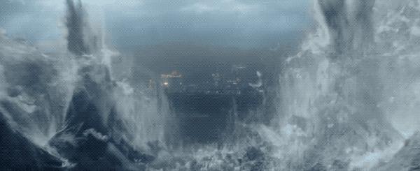 不愧是拍过纪录片的导演,不愧是导演站起来的一瞬间都是戏