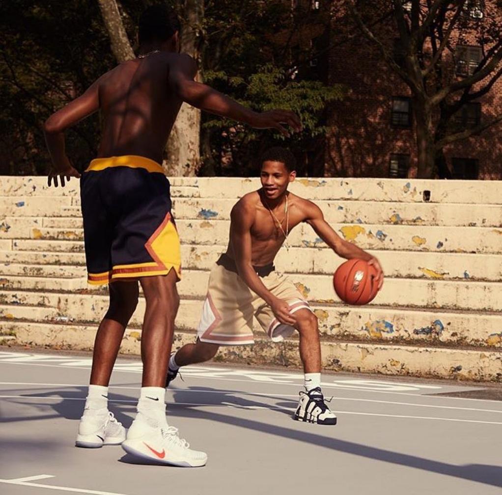 征服杜兰特！单场20分19助攻！1米73后卫打破历史纪录