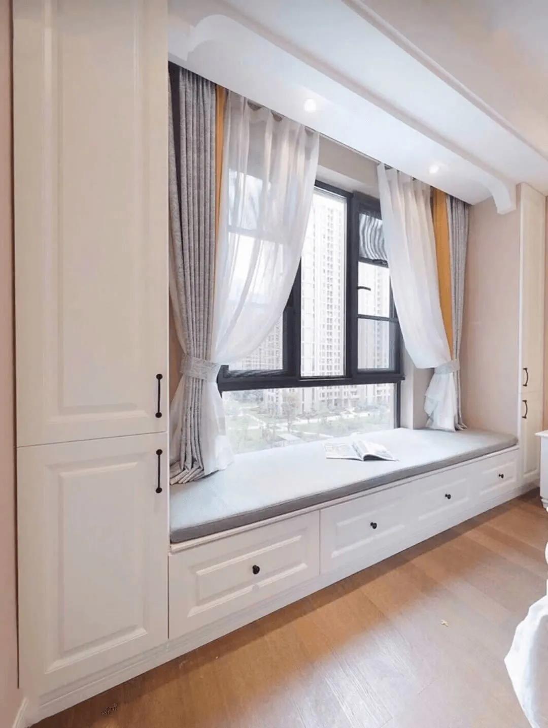 飘窗60公分独立书桌,20平方飘窗书桌一体效果图