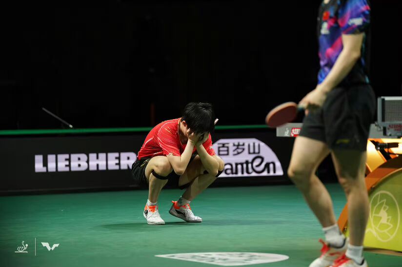 王楚钦赢马龙哭了原视频,王楚钦决赛赢了孙颖莎感动哭了