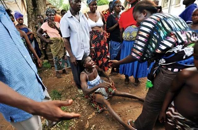 割阴切胃，挑断脚筋，甚至致人死亡，“畸形审美”有多猖狂