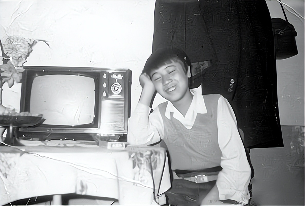 演员于和伟简历和他妻子照片,演员于和伟的家庭生活幸福吗