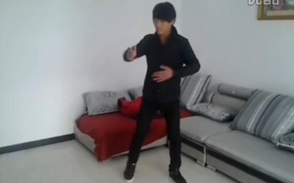 从名不经传，到接近破亿粉丝，“小杨哥”成功的背后引人深思