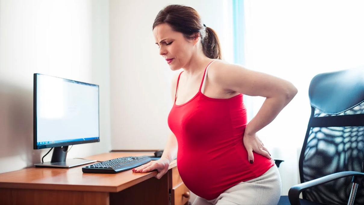 脚后跟干裂一般都是什么原因,脚后跟严重干裂是什么原因导致的