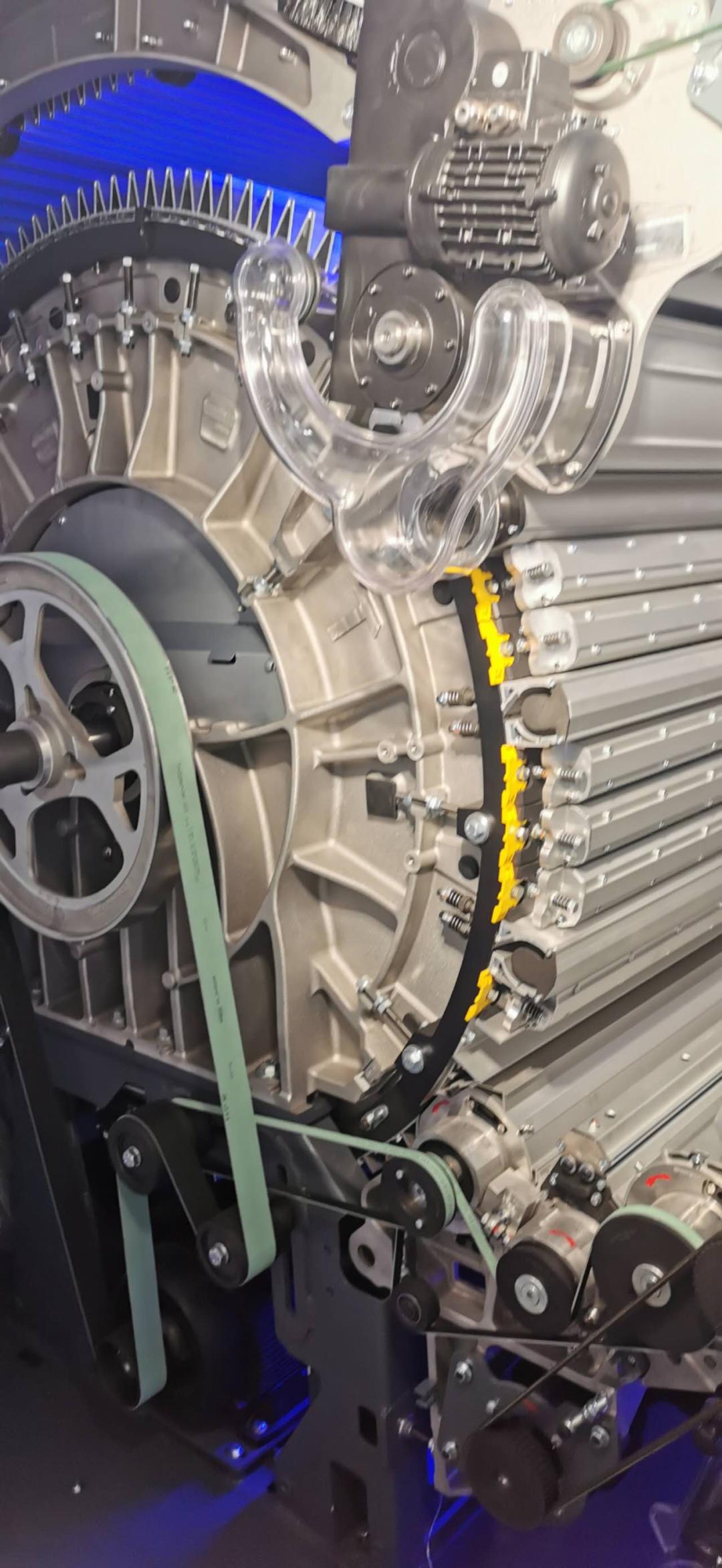 梳棉机和精梳机有什么区别,梳棉机和精梳机哪个好