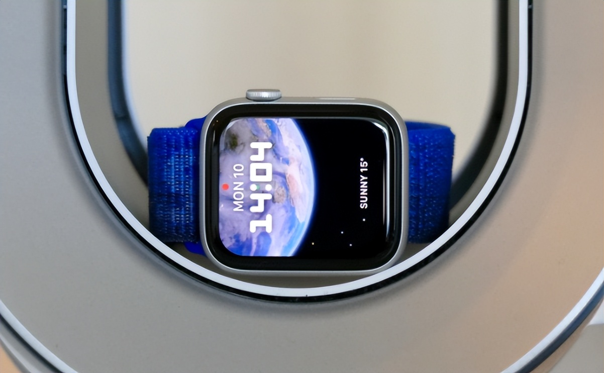 applewatchse2手表上市时间,苹果手表watchse6和watch6哪个先出来