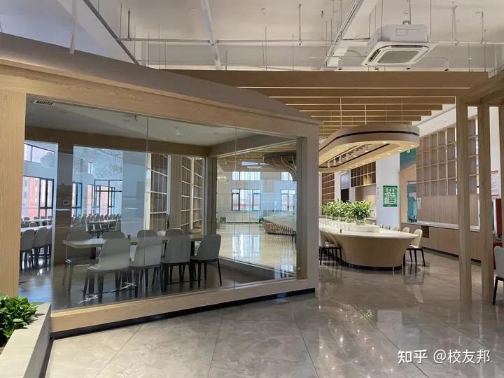 邦邦学姐探名企|【脉链数智南龙集团东立集团】8月22日之行