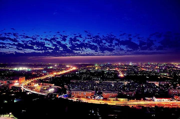 西北五城夜景,西北第五城是哪个城市