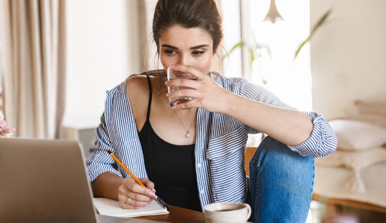 tiktok爆款水壶,tiktok苹果加湿器