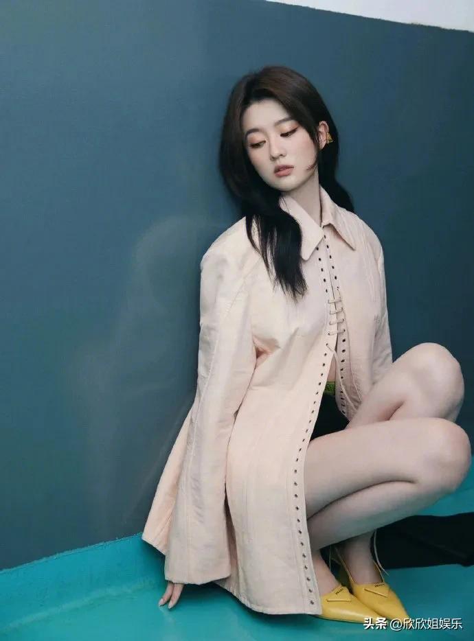 女明星乔欣走红毯,女明星乔欣