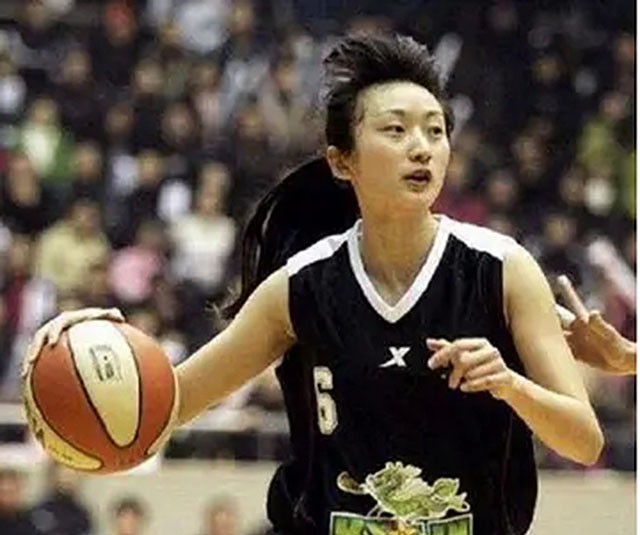 莫科周雅菲照顾王凡父母,八一女篮王凡死因详细