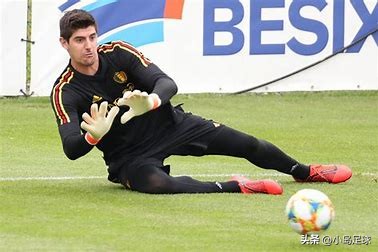 足球场上球员位置示意图,足球场上十名队员的位置