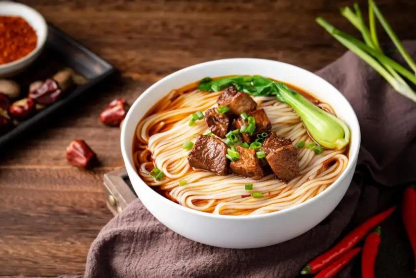 北大硕士卖米粉结局,董明珠北大研究生卖米粉