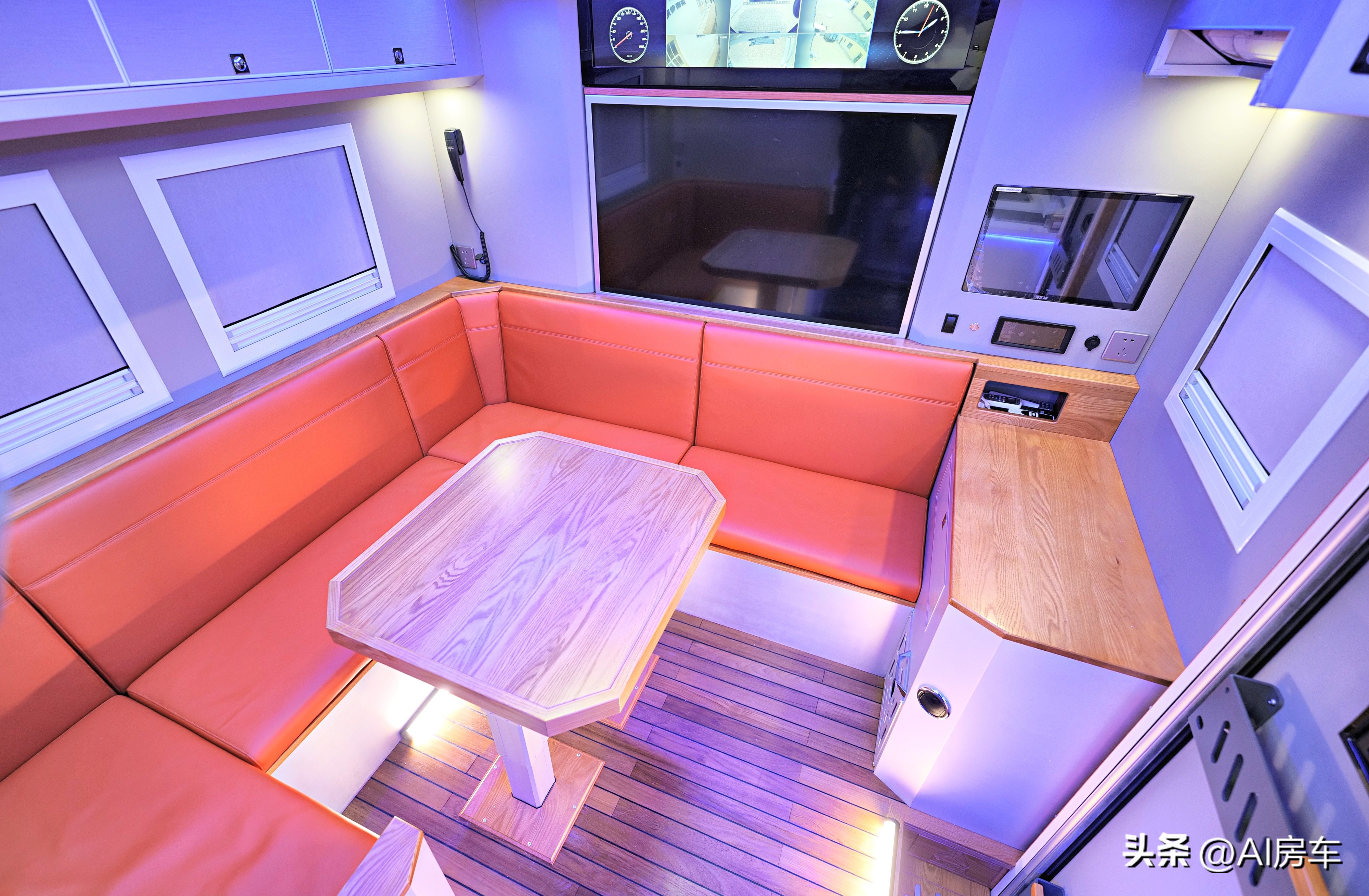 C2本能开的国产军卡型大房车！吃住，越野小意思，还能组团开聚会