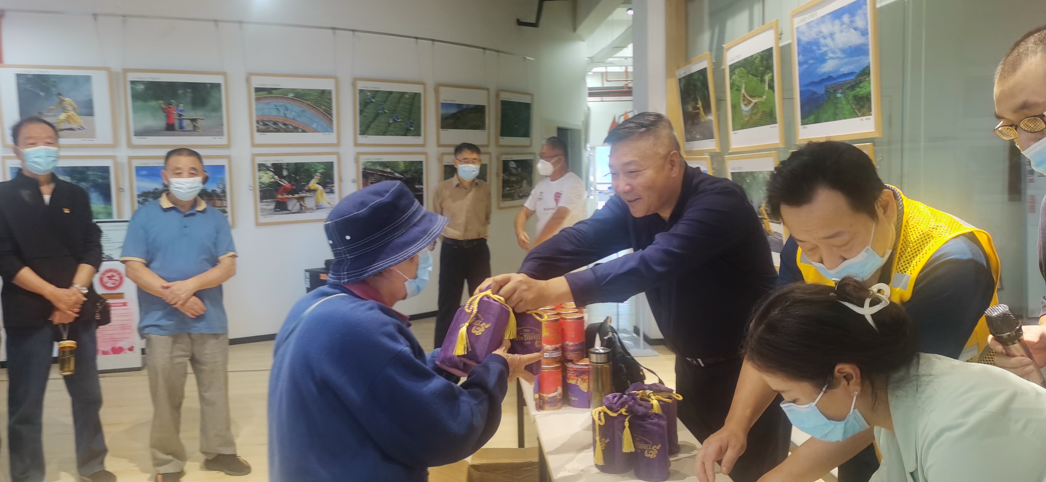 三大节日走访慰问老干部,三老人员慰问方案