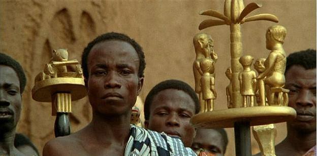 古代人贩子运送黑人奴隶时,为什么男女都要脱衣服?原因有两个。