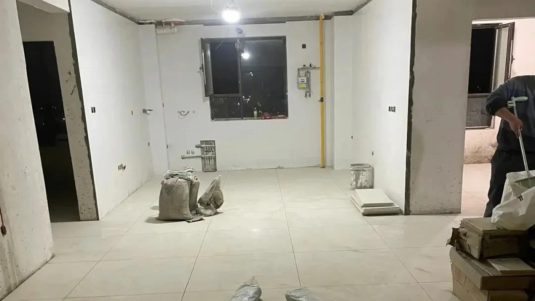 瓷砖80*80的一块35块钱质量怎么样,80*80瓷砖一片买了100多