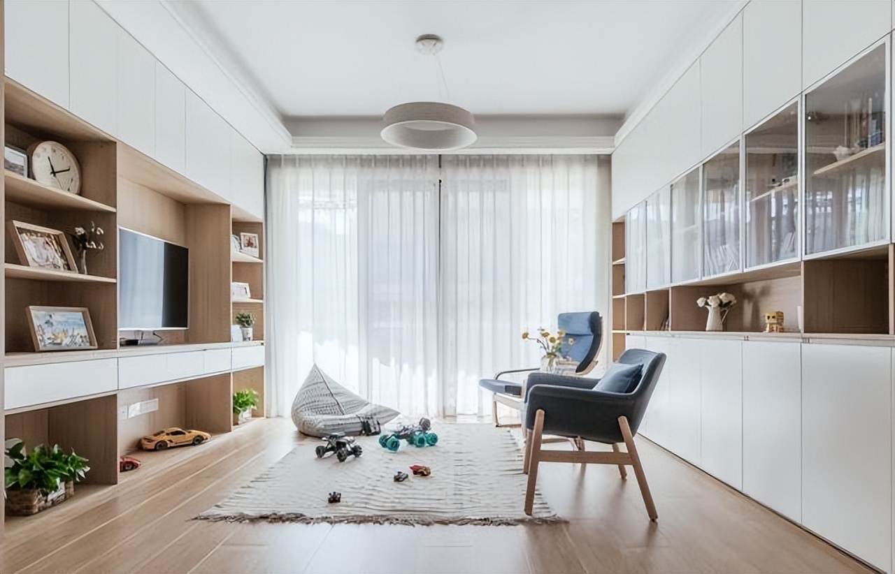 电视机应该挂墙还是坐式,电视机应该挂墙上还是放电视柜上