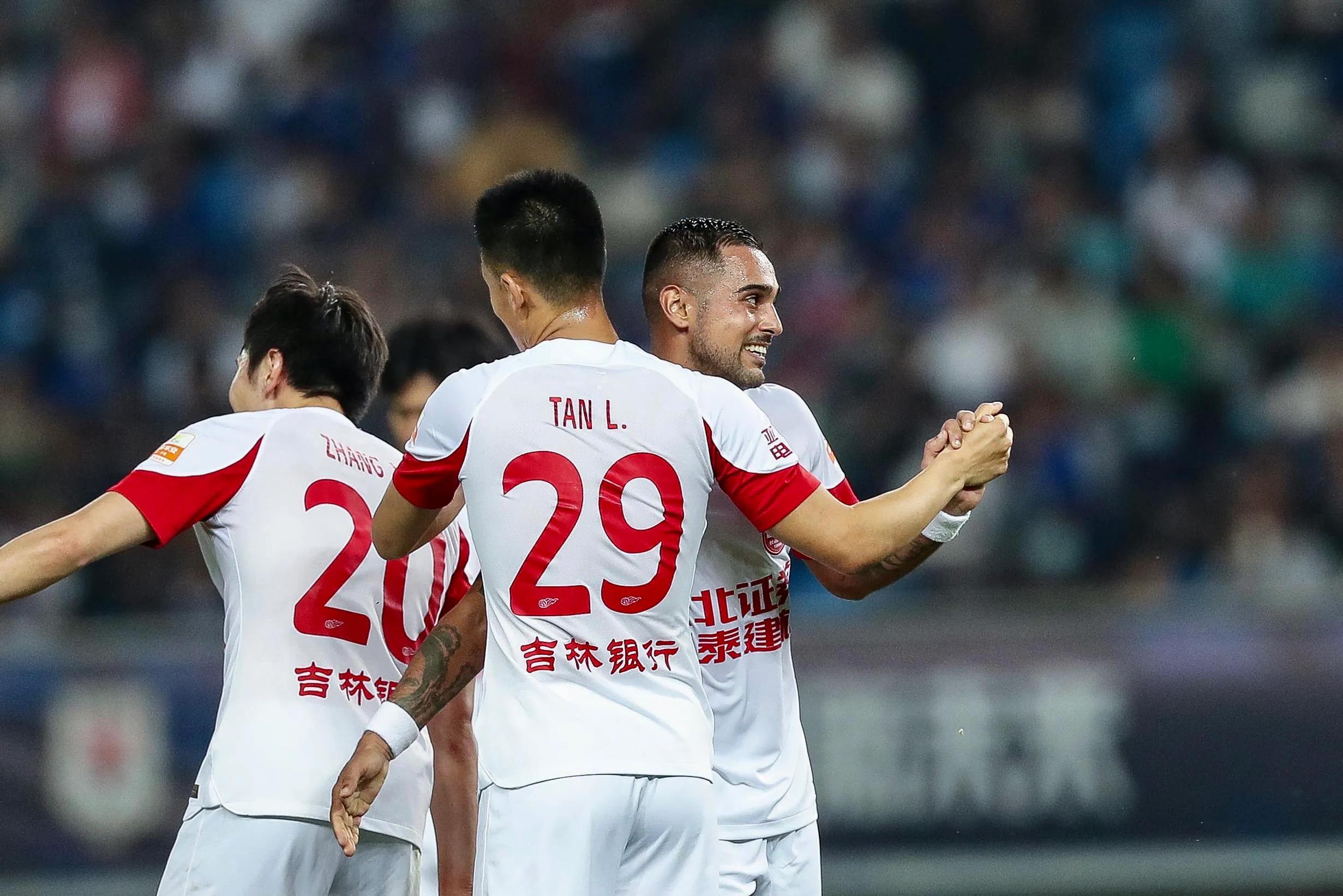 中超长春亚泰vs青岛海牛首发,长春亚泰青岛海牛比分预测