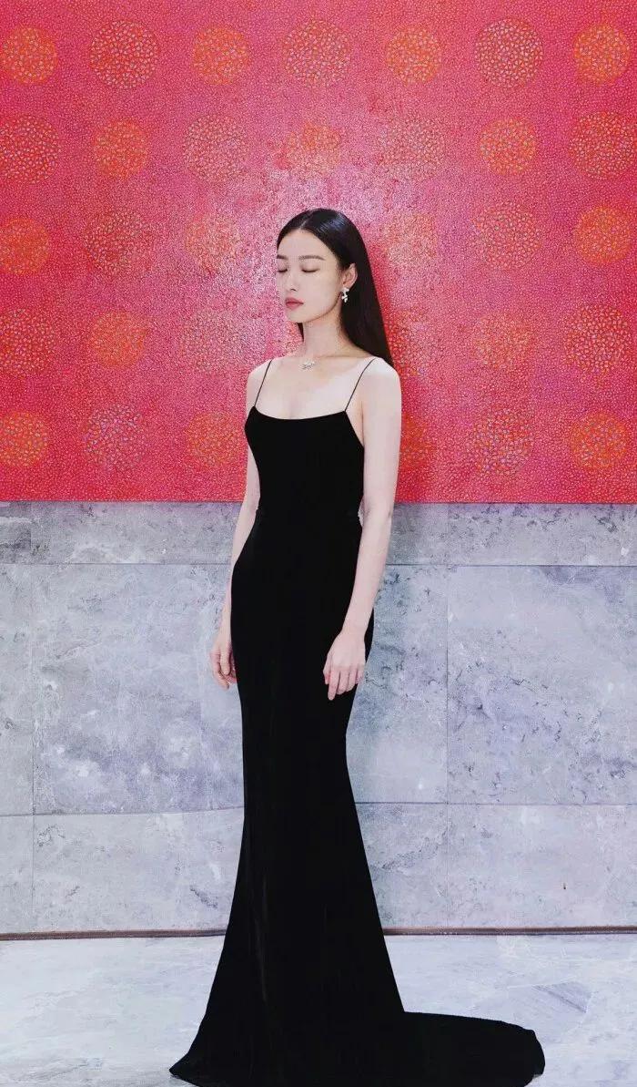 颜值经济学深度解析,颜值与财富经济学