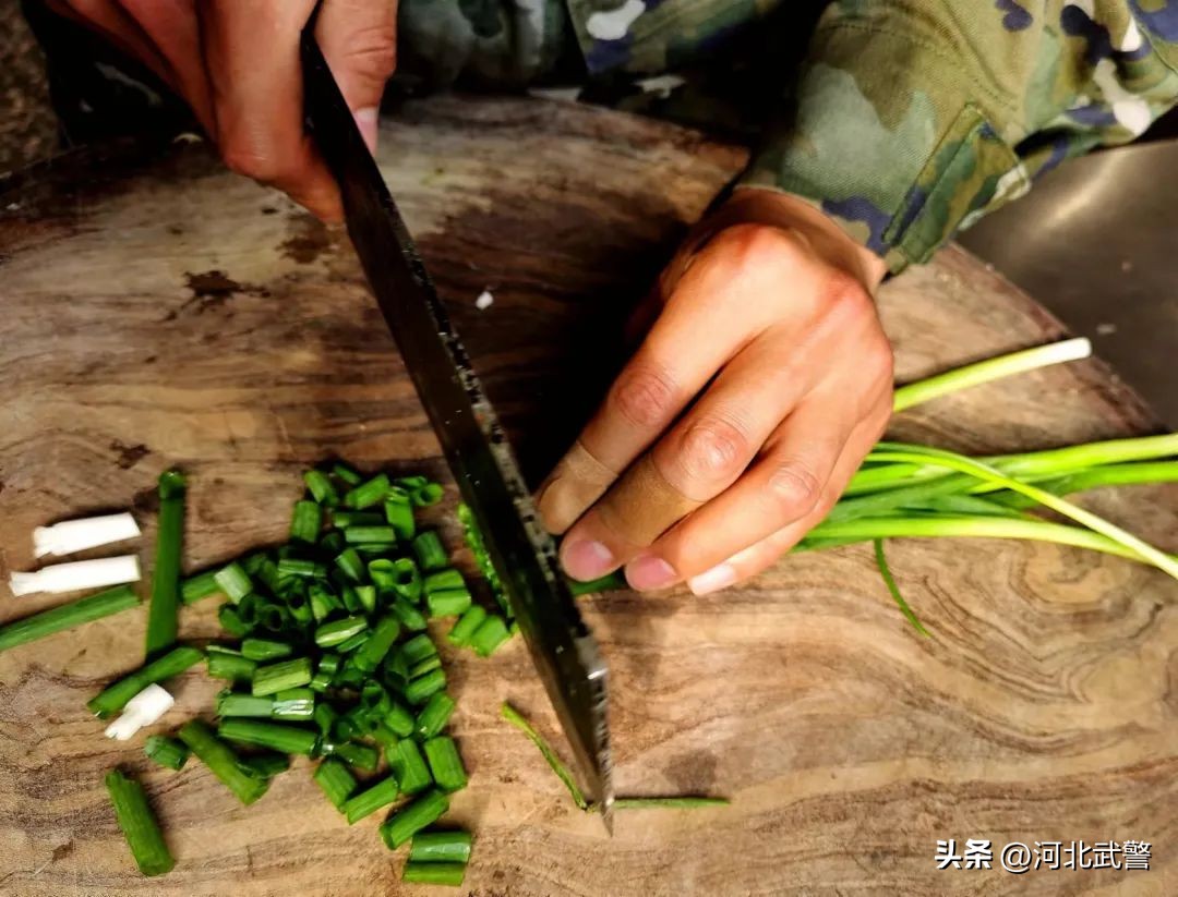 列兵，你的悄悄努力，惊艳了所有人