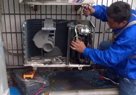 开一晚上空调应该调几度,晚上睡觉空调要怎么开才省电