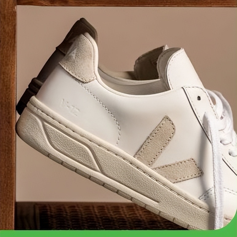 值得推荐的四双小白鞋,2022最值得入手的球鞋盘点