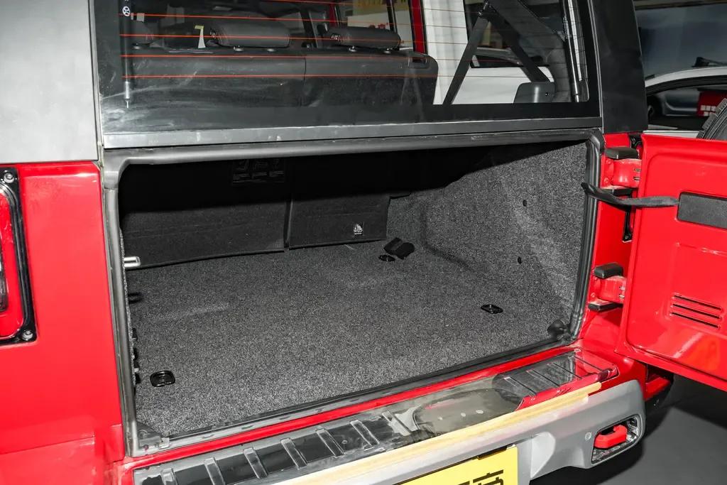 2023款北京越野bj40二手车价格,2024款全新北京bj40上市了吗