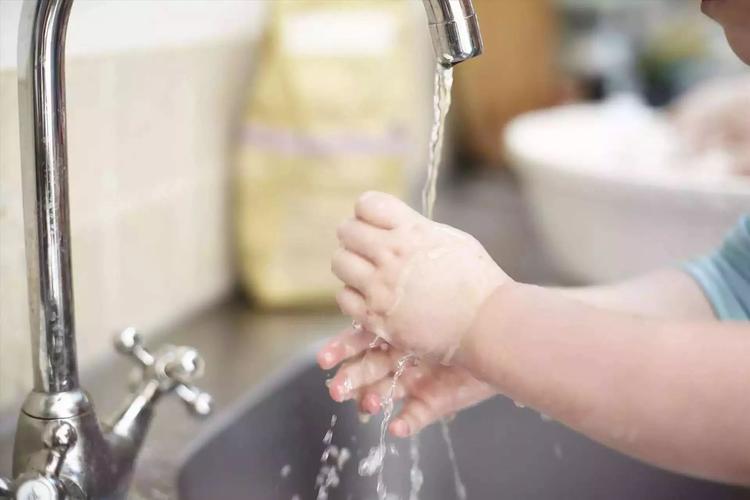 幼儿园孩子爱感冒如何锻炼,孩子一上幼儿园就爱生病怎么办