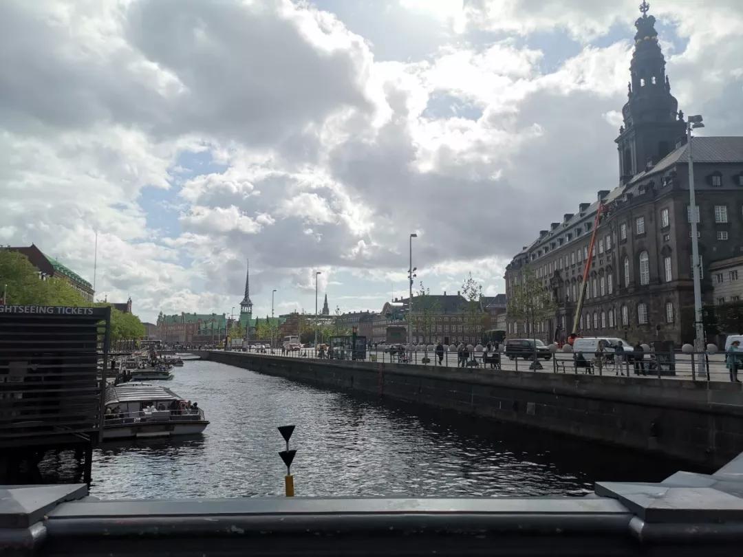 到底谁在忽悠你,到底谁在忽悠谁