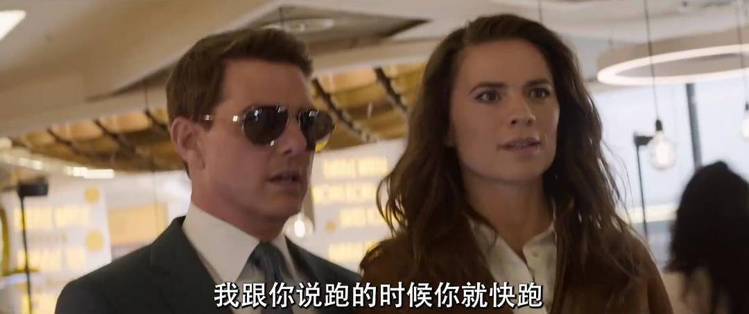 碟中谍7阿汤哥有多拼,碟中谍7阿汤哥上演惊险飞行