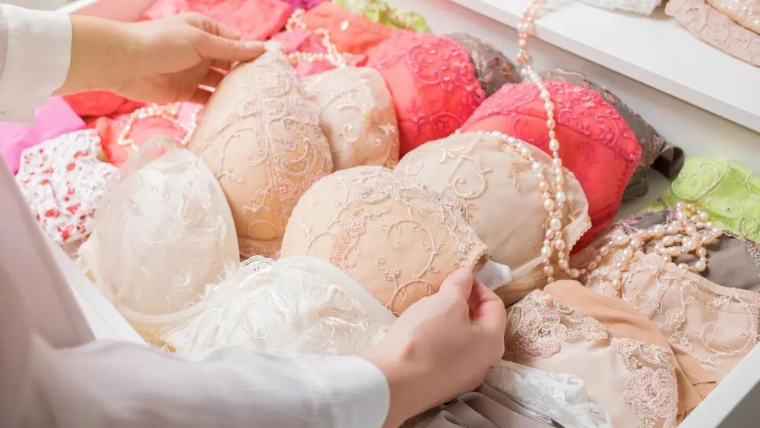 红豆绒柔软型男士内衣的价格,红豆内衣及品牌定位